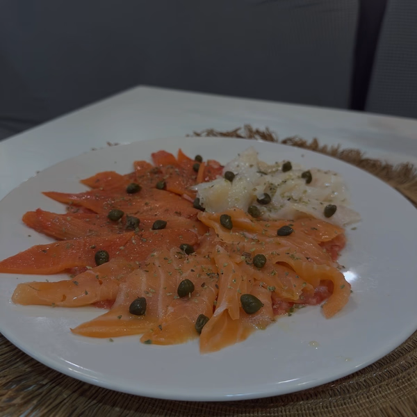 Carnes selectas a la brasa: chuletón, solomillo y secreto ibérico